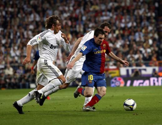 Ahora trabaja en la pesca y otro fue condenado: Futbolistas que disputaron el Clásico Real Madrid-Barcelona y que no recuerdas