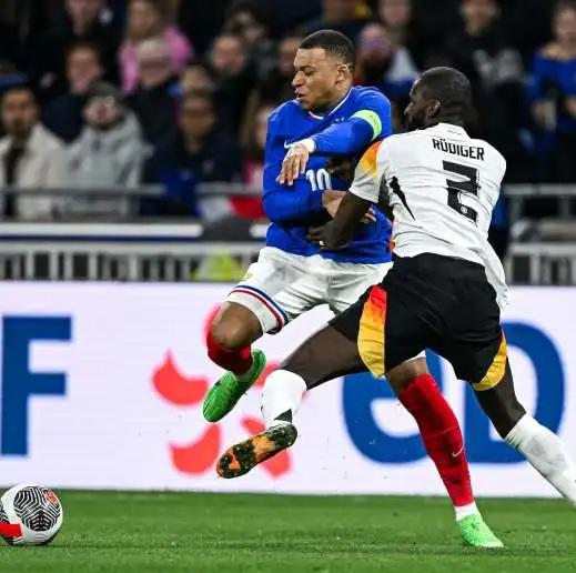 Rüdiger ya sabe lo que es enfrentar a Kylian Mbappé.