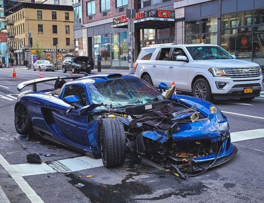 Destruye su Porsche Gemballa Mirage GT en New York; se fuga, pero la policía lo intercepta
