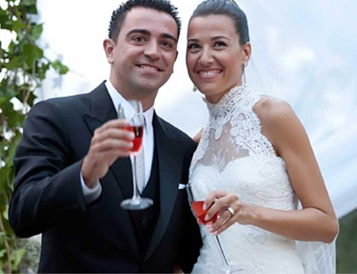 Xavi Hernández contrae matrimonio en Blanes con Nuria Cunillera.
