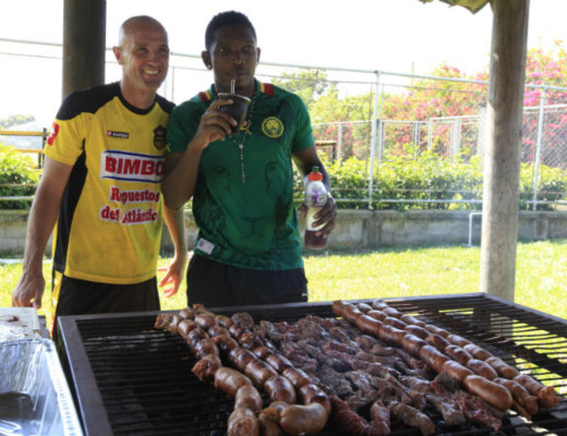 Real España y un asado de buenas vibras.