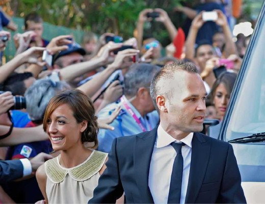 Xavi Hernández contrae matrimonio en Blanes con Nuria Cunillera.