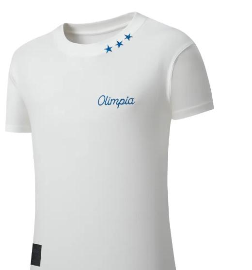 Con el escudo del primer campeón del área: así es la espectacular nueva camisa que lanzó el Olimpia ¿Su precio?