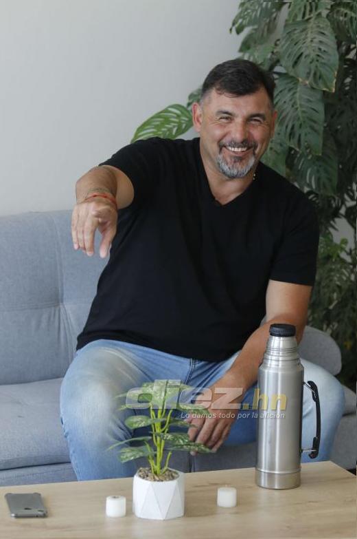 Tato García busca el Ascenso con futbolistas que trabajan bajando leña de las montañas: “Podemos quedar en la historia de Siguatepeque”