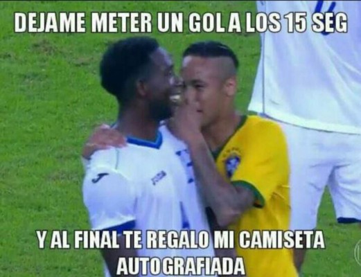 Afición catracha arremete contra Johnny Palacios en los memes