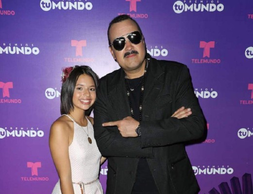 Ángela Aguilar, la mariachi mexicana que se robó el show en la pelea de Canelo Álvarez&nbsp;&nbsp;&nbsp;