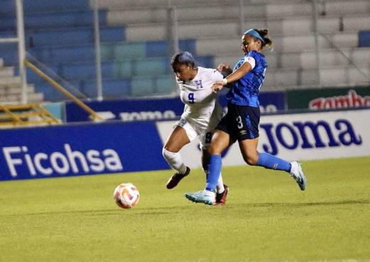 Las cuscatlecas no tuvieron piedad y golearon por 5-0 a las catracha