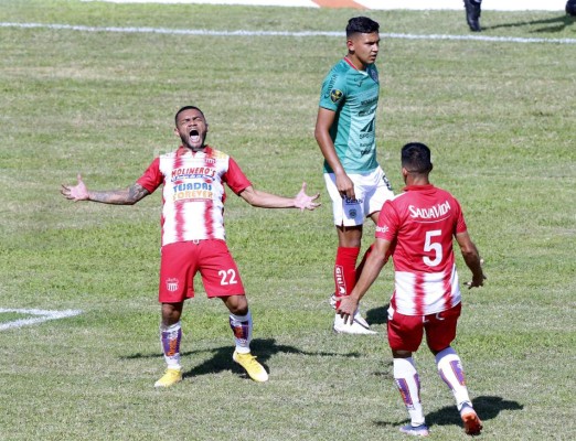 La frustración de Emilio Izaguirre en el Yankel y la euforia de Alexander Aguilar y 'Mango' Sánchez