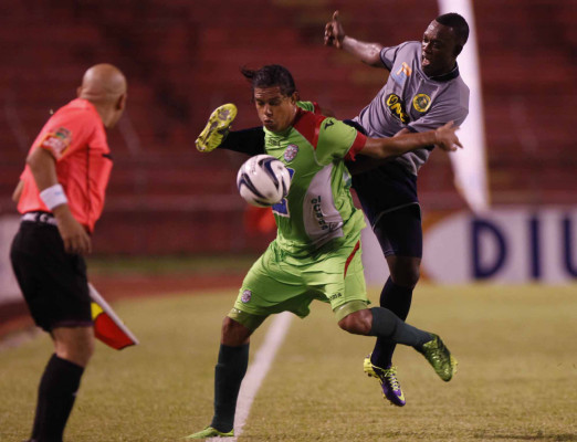 Marathón y Parrillas One abre el Clausura empatando