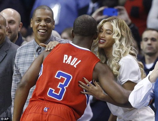 Beyonce, la encantadora fanática de la NBA