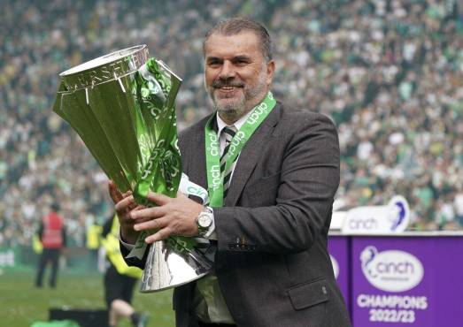 Postecoglou ganó el triplete en Escocia con el Celtic, lo que llamó la atención del club londinense.