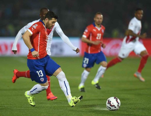 Chile venció 2-1 a Perú y pasa ala final de la Copa America 2015