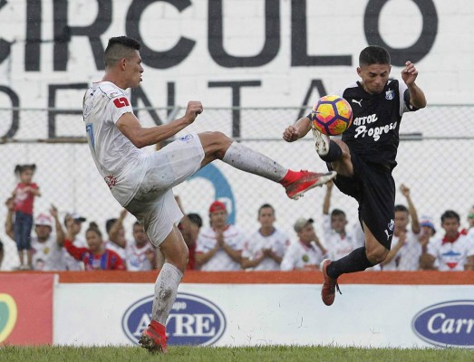 El sorpresivo once con el que Olimpia enfrentará el domingo a Real España