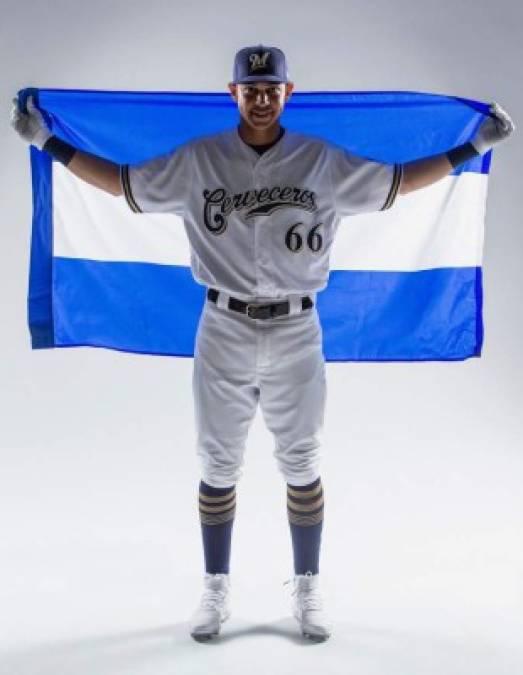 Cambio radical: El antes y después de Mauricio Dubón, el primer hondureño en quedar campeón en el Béisbol de las Grandes Ligas