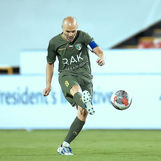 La “pesadilla” de Iniesta a sus 40 años: sufrió su primer descenso y la decisión que estaría por tomar