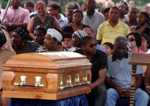 El secuestro y muerte de su hermano menor, Edwin Palacios, fue lo peor que les pasó.