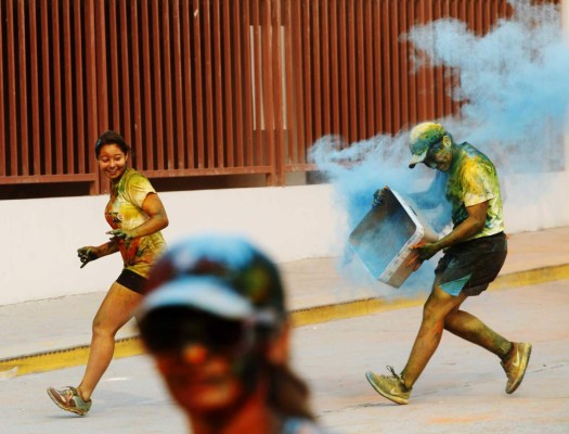 Las chicas más hermosas que engalanaron el Colorun 2016