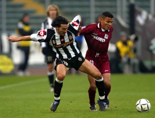 Las grandes figuras del fútbol a las que ha enfrentado Rambo de León