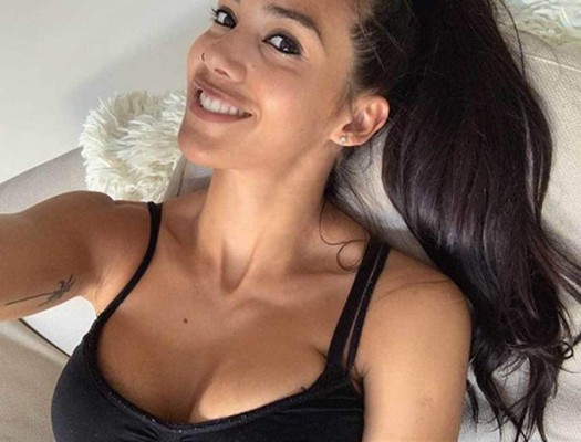 No es filtración: Impactados en Francia por fotos desnuda de mujer de futbolista del Marsella