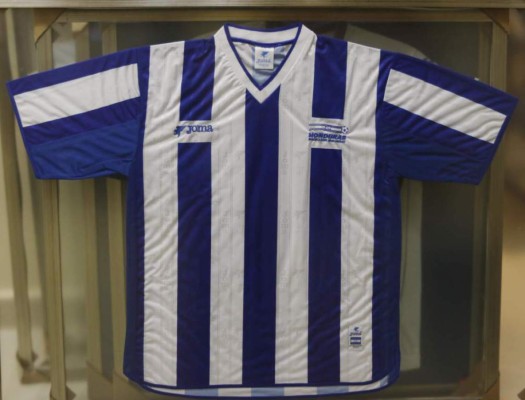 FOTOS: Desde 1970, así ha sido la evolución de la camiseta de la selección de Honduras