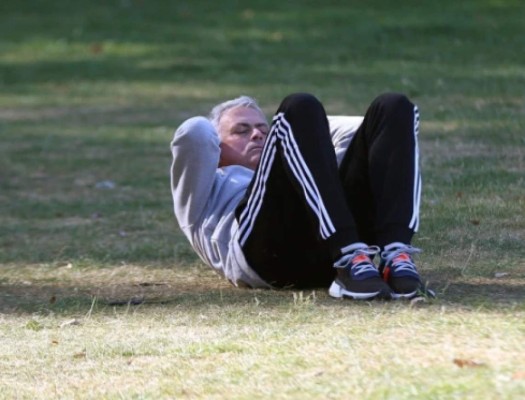 Televisión y ejercicios: La nueva vida de José Mourinho lejos de los banquillos&nbsp;&nbsp;