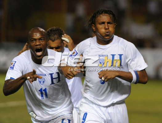 Imágenes de la celebración a Sudáfrica en El Salvador.