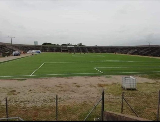 ¡Irreconocible! Con grama sintética y pista olímpica, así marcha la remodelación al estadio Roberto Suazo Córdova de La Paz