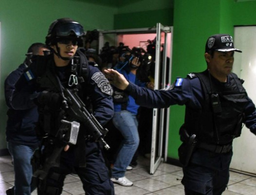 En fotos: Así fue la captura del periodista David Romero en Honduras