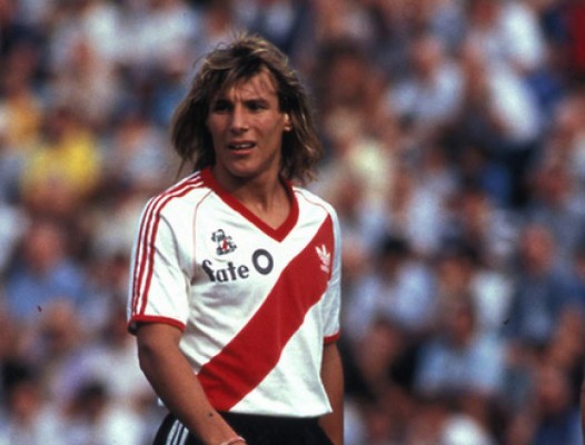 ¿Traidores? Los futbolistas que defendieron la camiseta de Boca y River en la historia