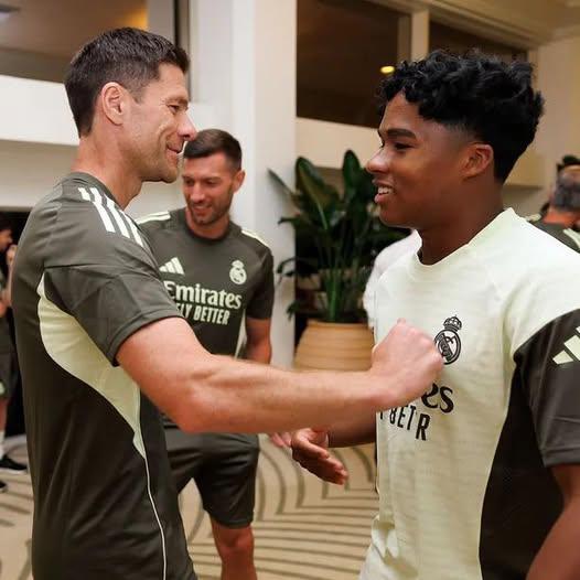 No juega con Xabi y quiere dejar el Real Madrid en enero: ¡tiene ocho ofertas y una de 40 millones!