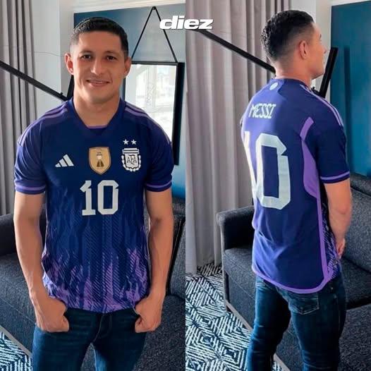 ¿A quién regaló la camisa Messi? Uno sin equipo y dos se retiraron: El hoy de Honduras frente a Argentina en 2022