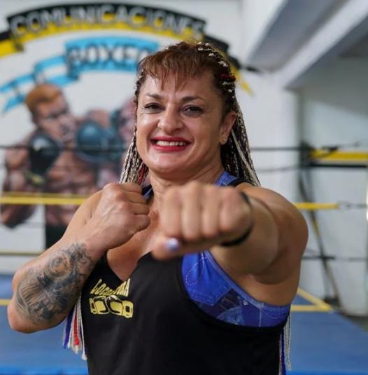 Conmoción en Argentina: murió 'Locomotora' Oliveras a los 47 años, ícono del boxeo y campeona mundial