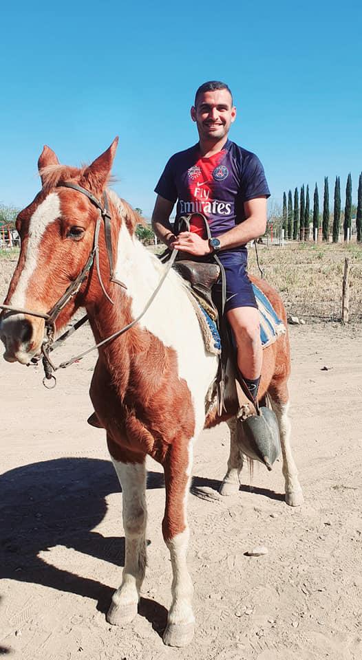 Omar siempre fue un hombre pegado a la cosecha, pues su familia tenía un rancho; de allí viene su famoso apodo.