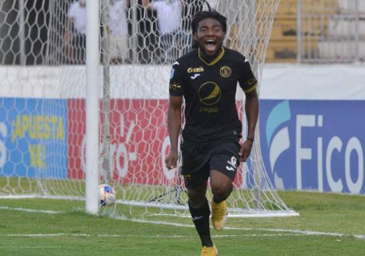 Christopher Meléndez, alta en la Selección.