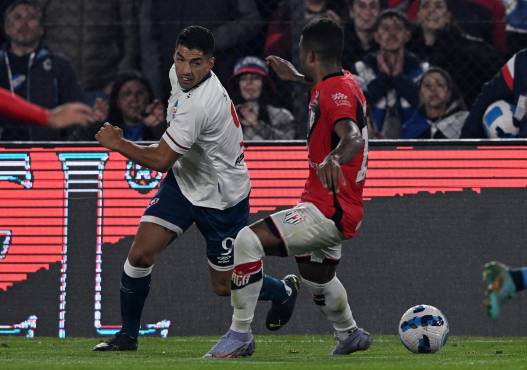 Amargo debut de Luis Suárez con el Nacional de Uruguay en la Copa Sudamericana