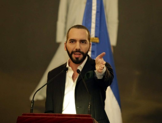 Nayib Bukele, presidente de El Salvador, promete construir el mejor estadio de toda Centroamérica