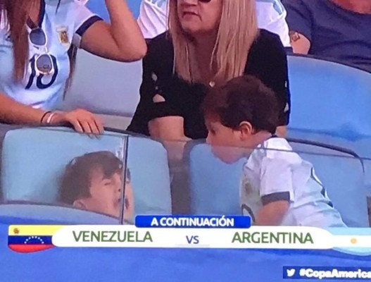 NO SE VIO EN TV: La reverencia a Messi, el sufrimiento argentino y el show de Mateo, el hijo de la 'Pulga'