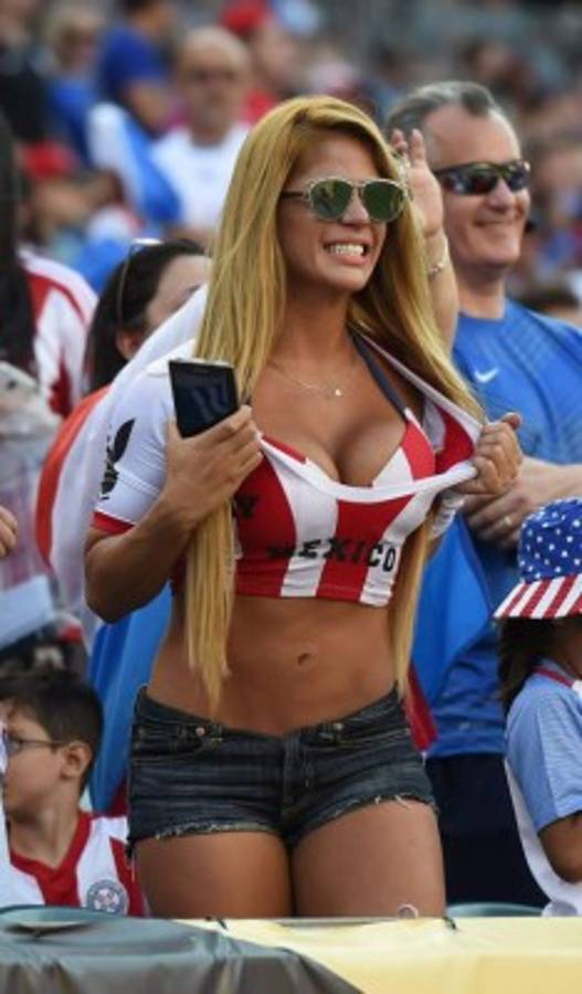FOTOS: Así es Simone Villar, la bella paraguaya que cautivó en la Copa América