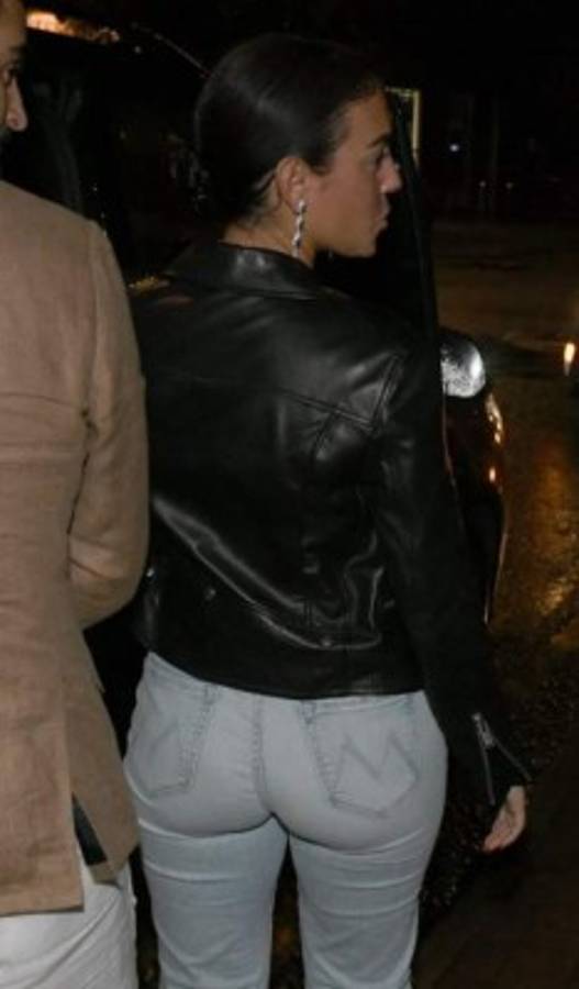 La cena de Cristiano tras su debut con Manchester United: Georgina lució espectacular y su madre vestía 'caro'