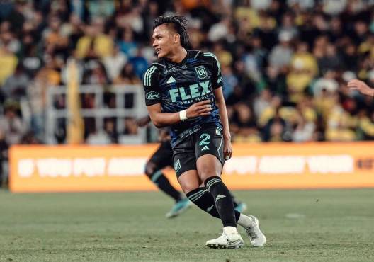 Denil Maldonado suma dos meses sin disputar un partido con el LAFC. Ha sido suplente en los últimos 9 compromisos.