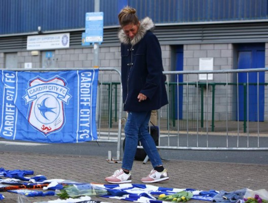 Tristeza: El terrible sufrimiento de la hermana de Emiliano Sala en Cardiff