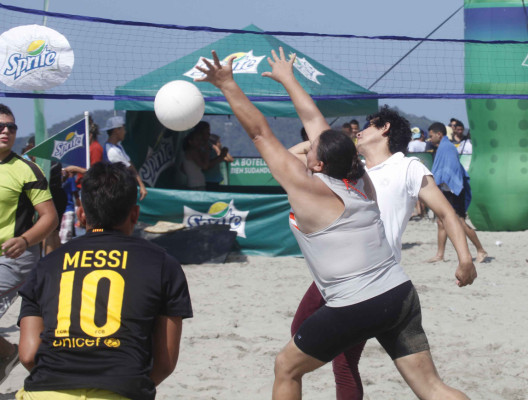 Diez en la playas de Tela.!