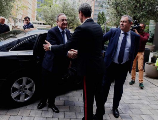 Ambientazo: Hondureños presentes en el Camp Nou para el Barcelona contra Real Madrid