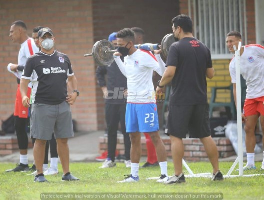 ¡Caras nuevas! Las novedades en el primer entrenamiento del tricampeón Olimpia y los que fueron renovados