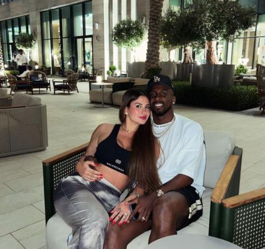 El jugador mexicano que vive en Arabia Saudita y quiere hacerle daño a Honduras: lujos, salario y la mujer que lo acompaña