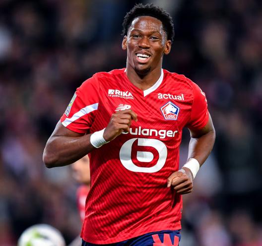 Barcelona eligió al sustituto de Lewandowski: termina contrato y anuncia que se marcha de su club