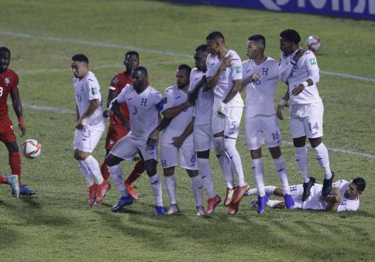 Salomón asegura que uno de los temas que ha preocupado al cuerpo técnico es la concentración del futbolista catracho.