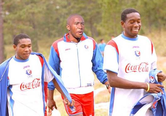 Wilson, Jerry y Johnny Palacios cuando compartieron en Olimpia.