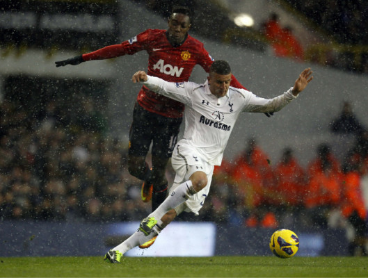 Tottenham empata de último minuto y rescata un punto entre la nieve.