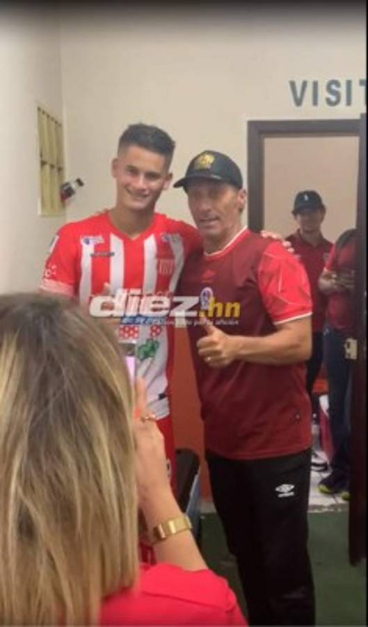 El gesto de Troglio al ver a Eddie expulsado, la extraña celebración de Rocca y el 'tierno' abrazo de Machuca a Cáceres